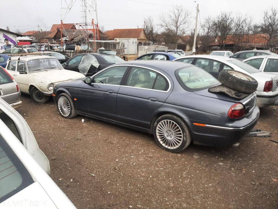 Dezmembrez jaguar s type 2 7l - 2