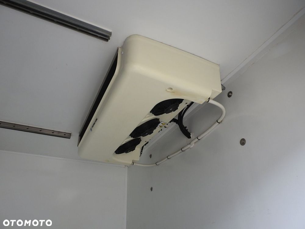 Mitsubishi CANTER FUSO 7C15 KONTENER CHŁODNIA WINDA 14 PALET -4*C ZASILANIE 230V KLIMATYZACJA AUTOMATYCZNA SKRZYNIA 150KM - 20