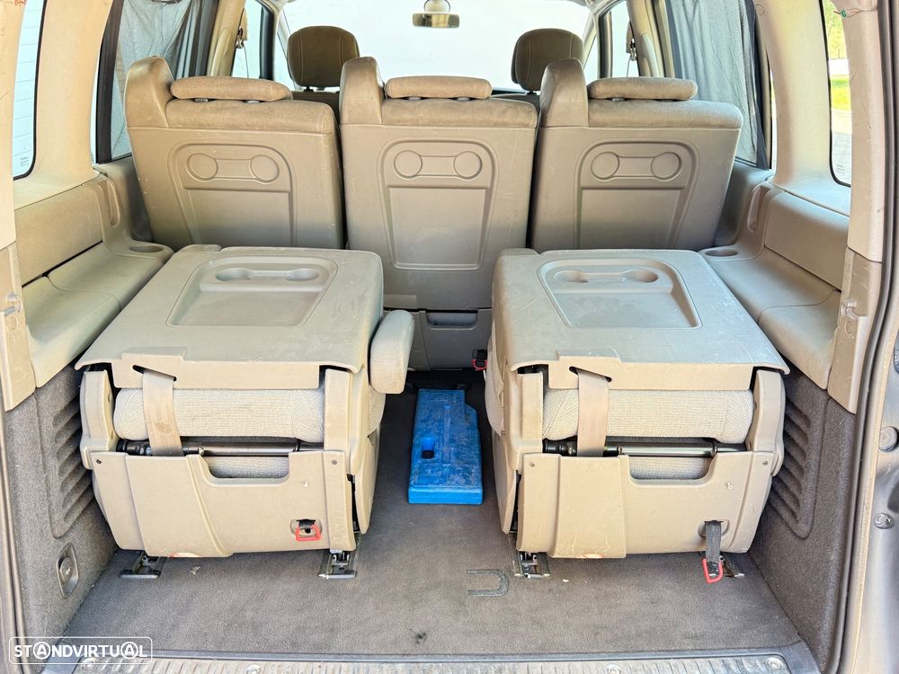 Renault Espace 2.2 dCi Authentique - 17