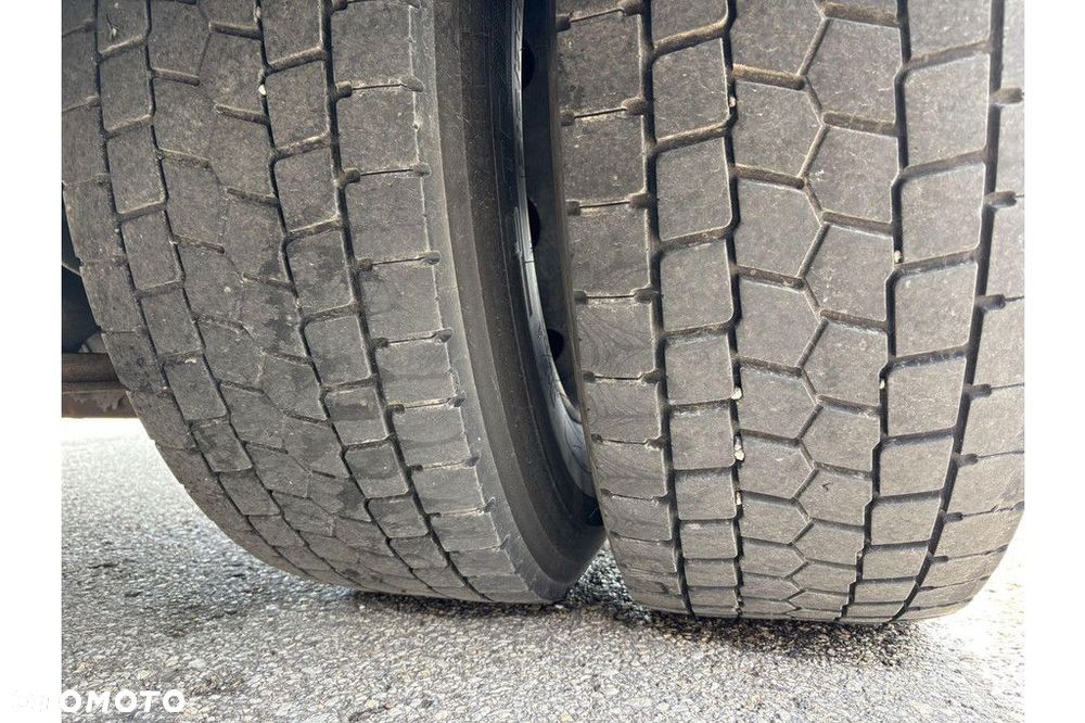 Volvo FM 330 4x2 + CARRIER - 20