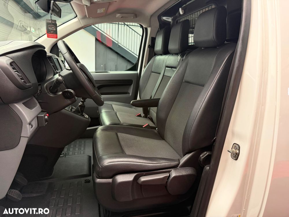 Opel Vivaro - 19