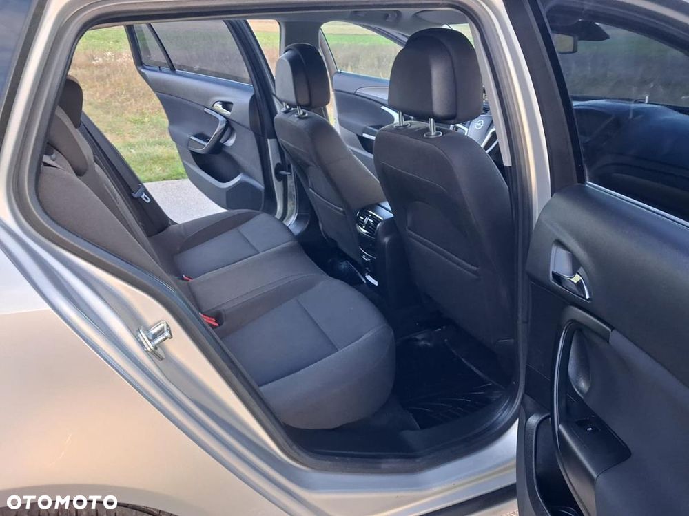 Opel Insignia - 20