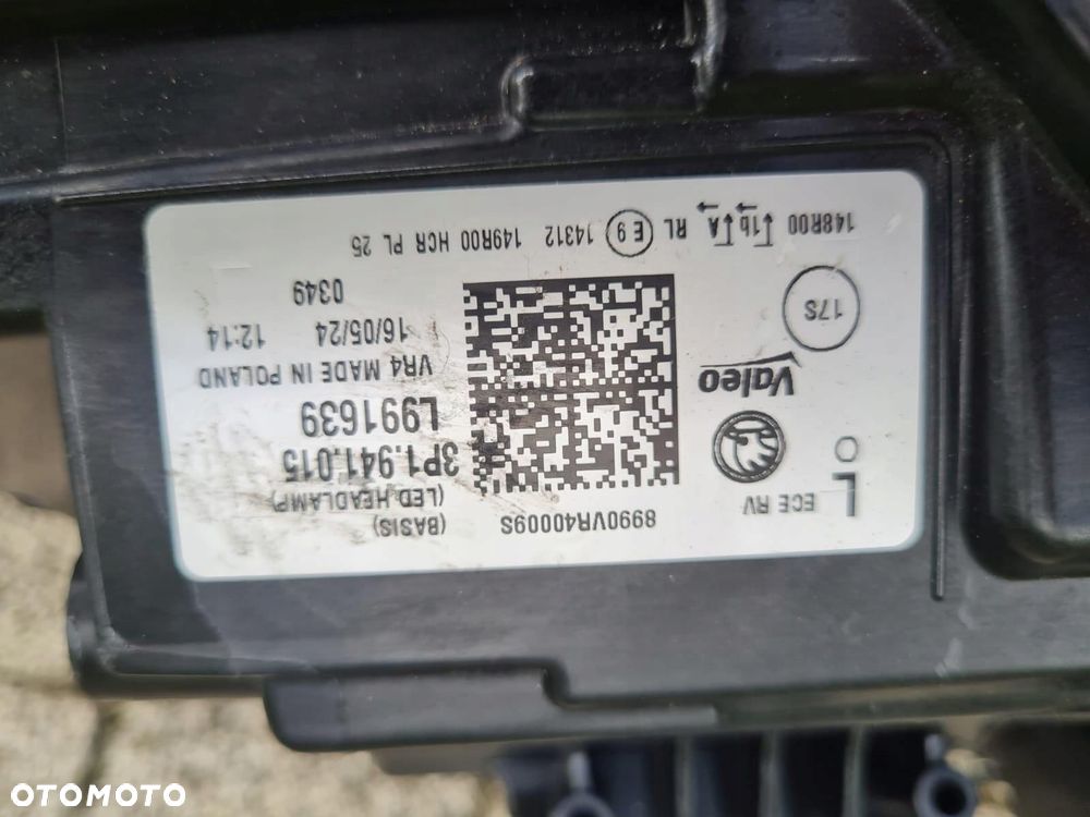SKODA SUPERB IV 4 Kompletne Lampy Full Led Base Eco Led 3P1941015 3P1941016 - 12