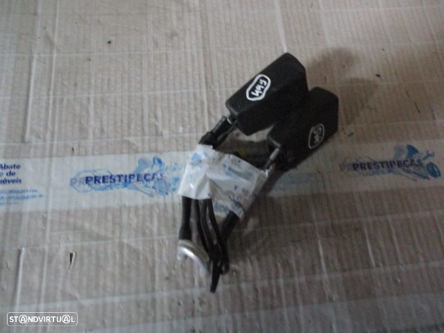 Pre-Tensor 33052811 CITROEN C5 2004 BANCO TRAS - 1