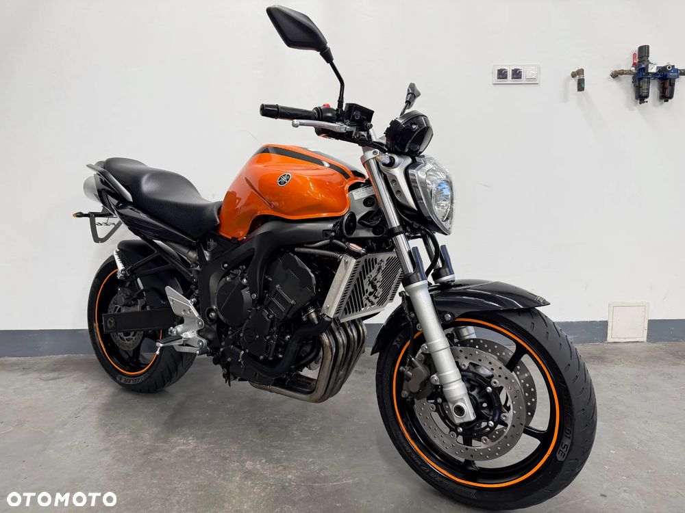 Yamaha FZ6 - 1