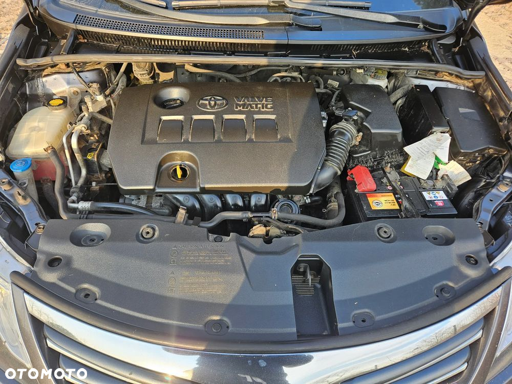 Toyota Avensis 1.8 Style - 18