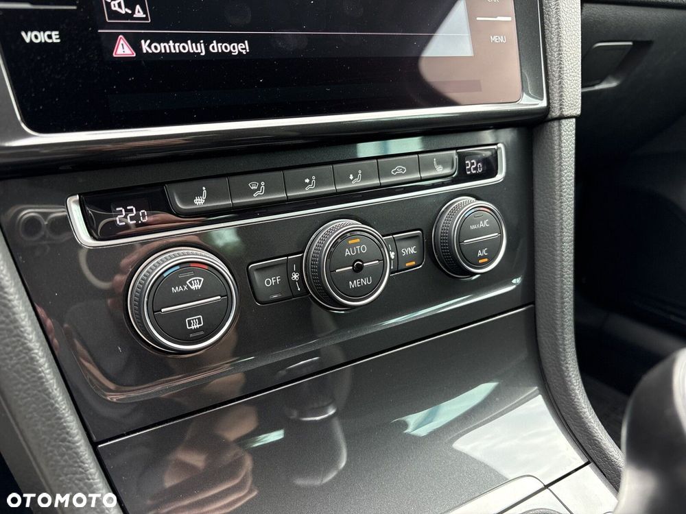 Volkswagen Golf 1.5 TSI BMT Comfortline - 17