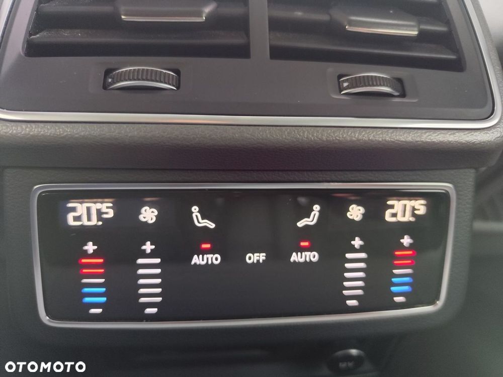 Audi S6 Avant - 25