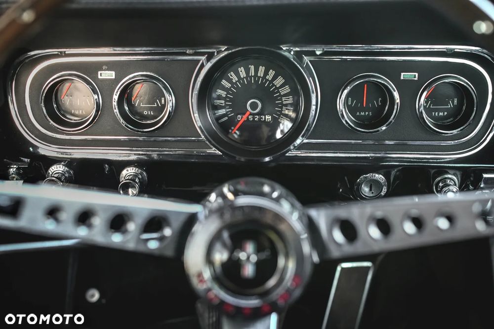 Ford Mustang - 14