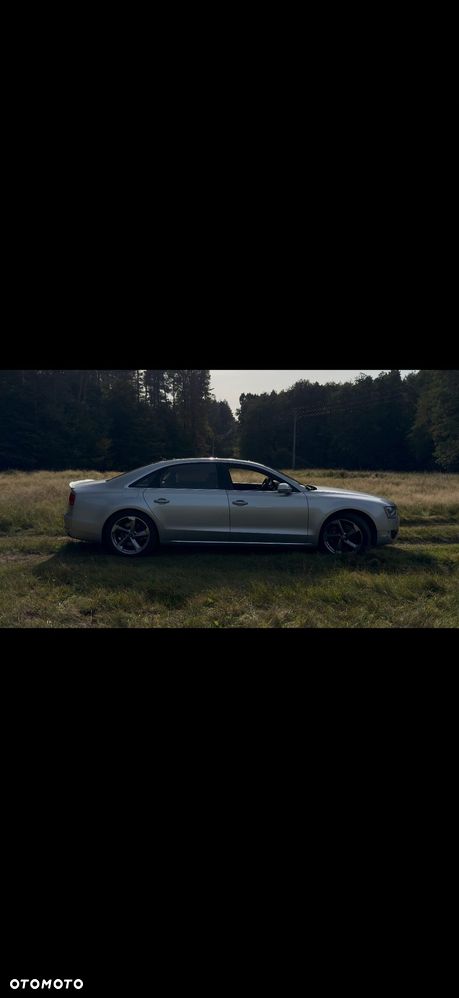Audi A8 2010 photo 4