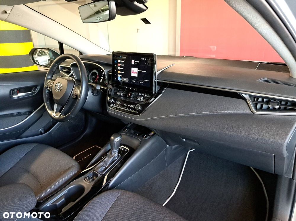 Toyota Corolla 1.8 Hybrid Comfort - 17