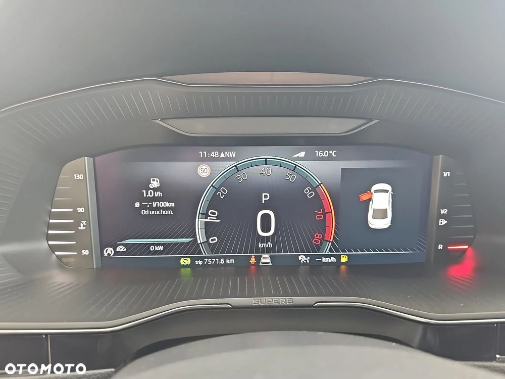 Skoda Superb 2.0 TSI L&K DSG - 17