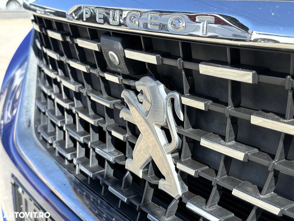 Peugeot 3008 PureTech 130 Stop & Start GPF EAT8 Active Business-Paket - 23