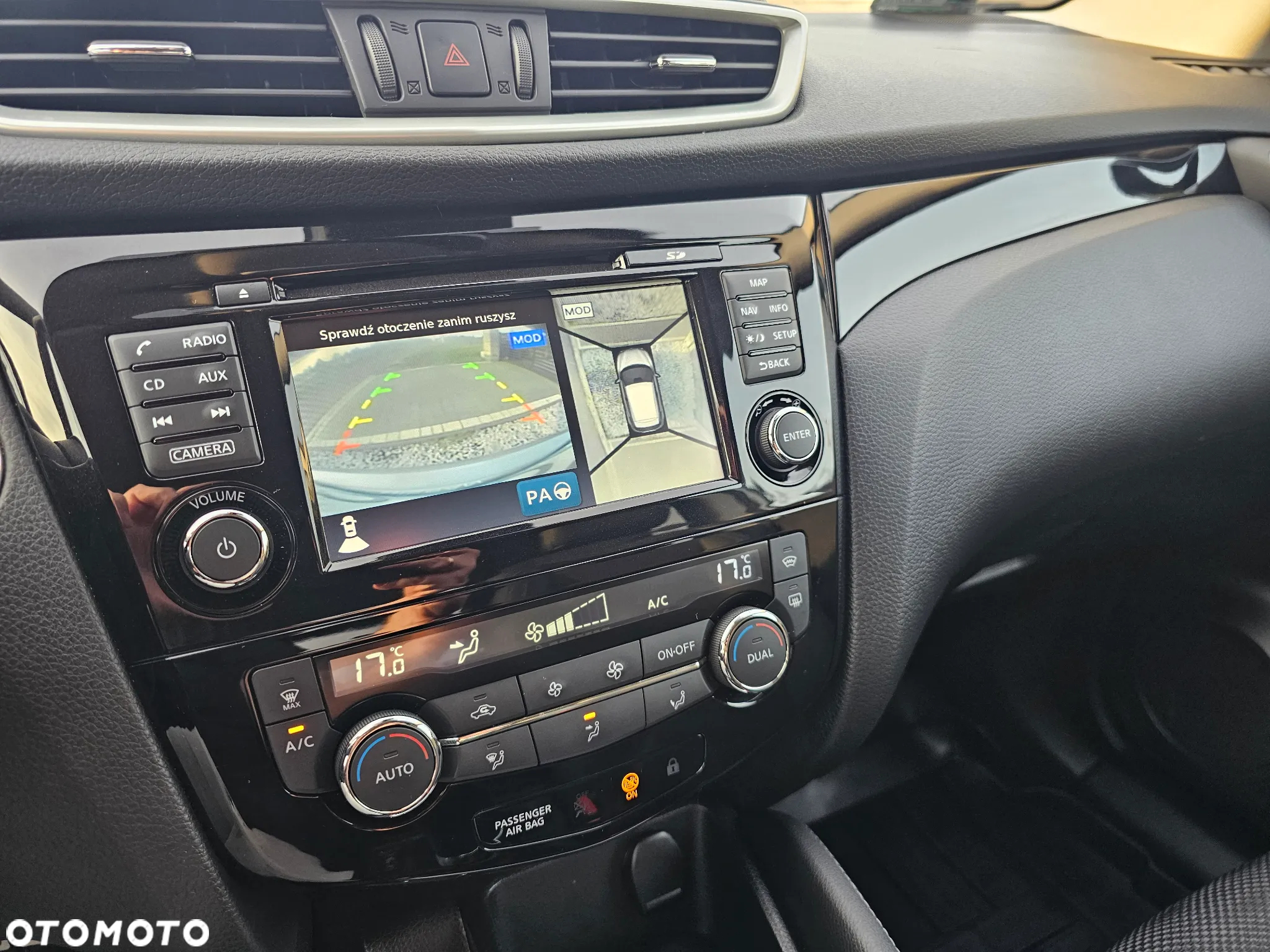 Nissan Qashqai 1.6 DIG-T Tekna - 19