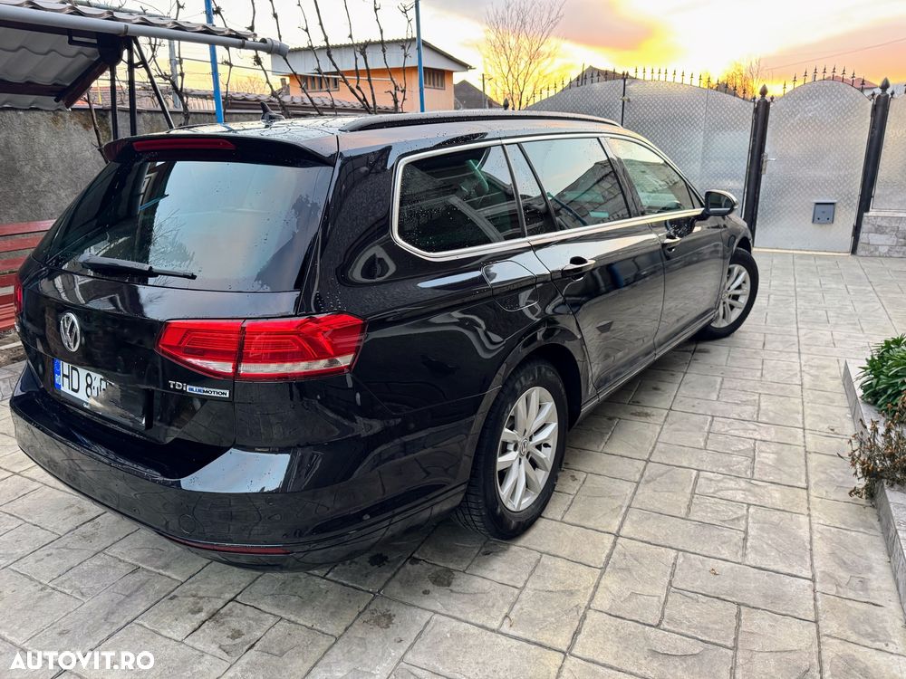 Volkswagen Passat - 4