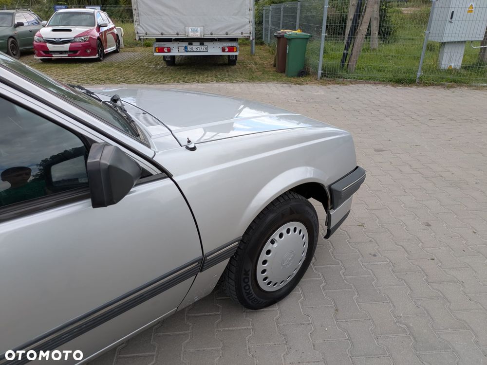 Opel Ascona - 6