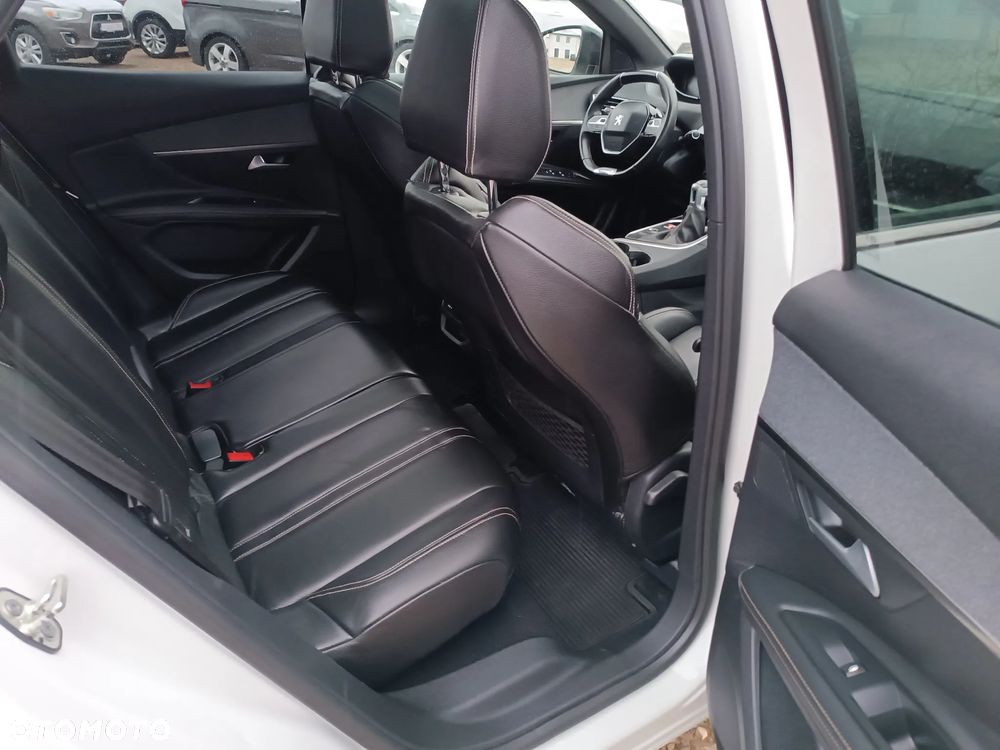 Peugeot 3008 1.2 PureTech GT S&S - 31