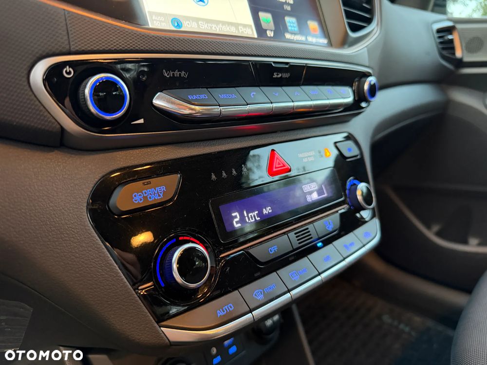 Hyundai IONIQ - 15