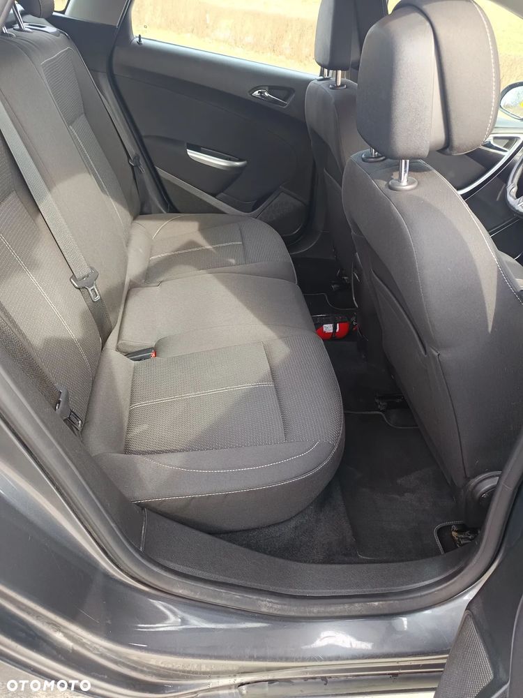 Opel Astra 1.4 Turbo Cosmo - 9