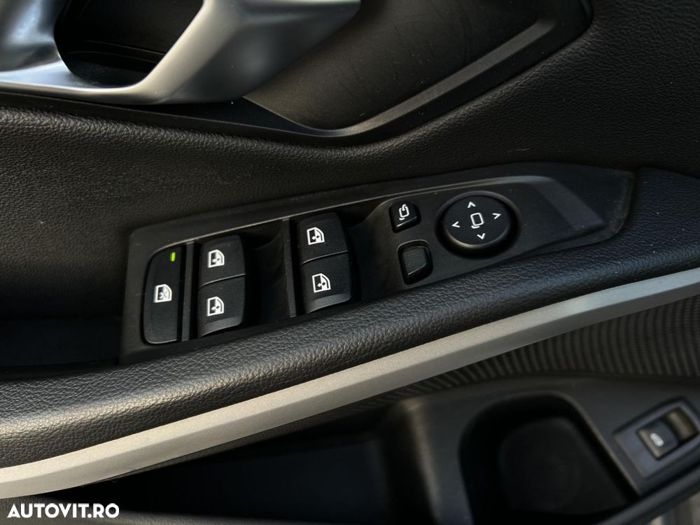 BMW Seria 3 318d AT MHEV - 31