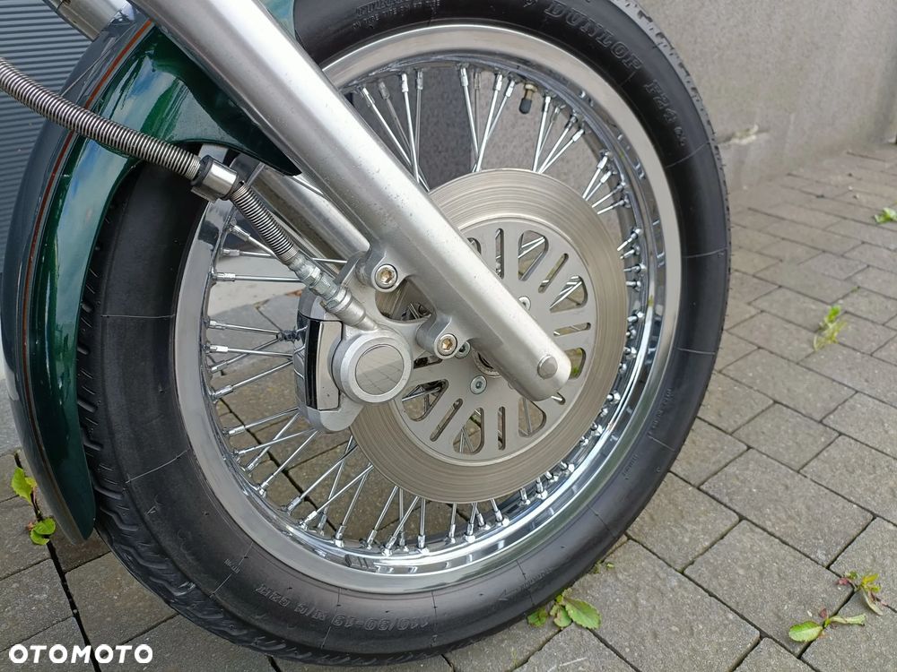 Suzuki Intruder - 12