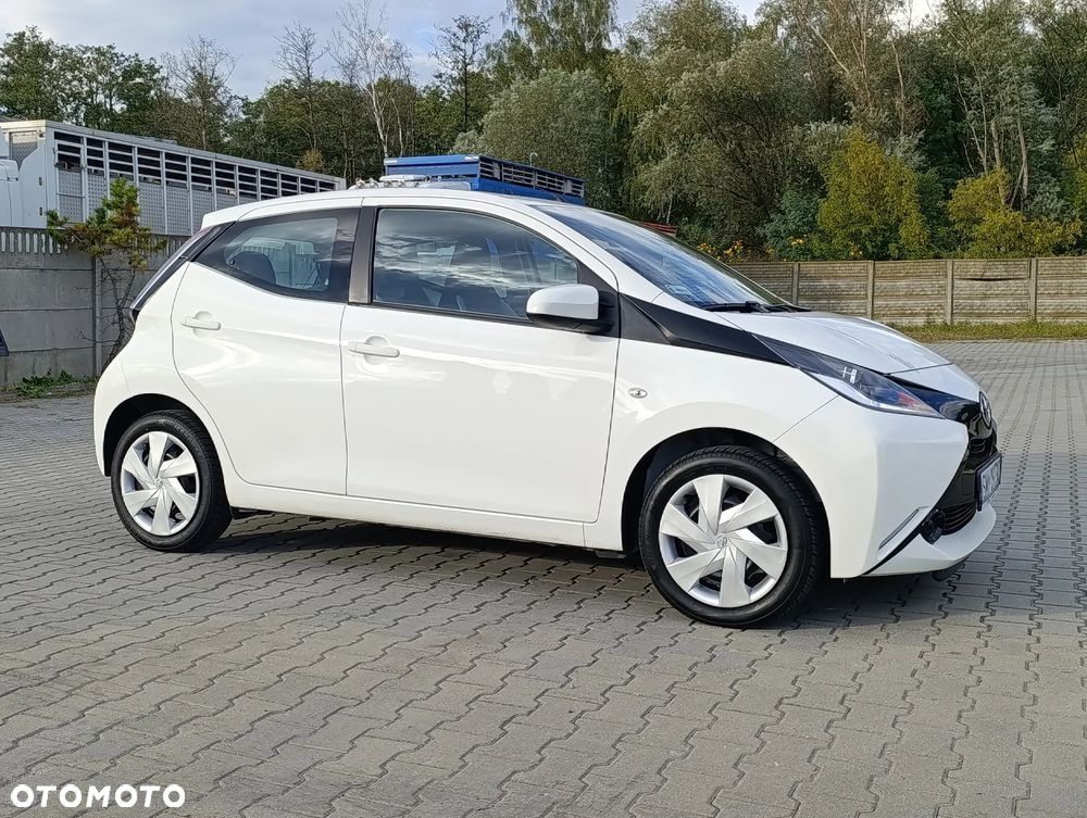 Toyota Aygo x-play - 7