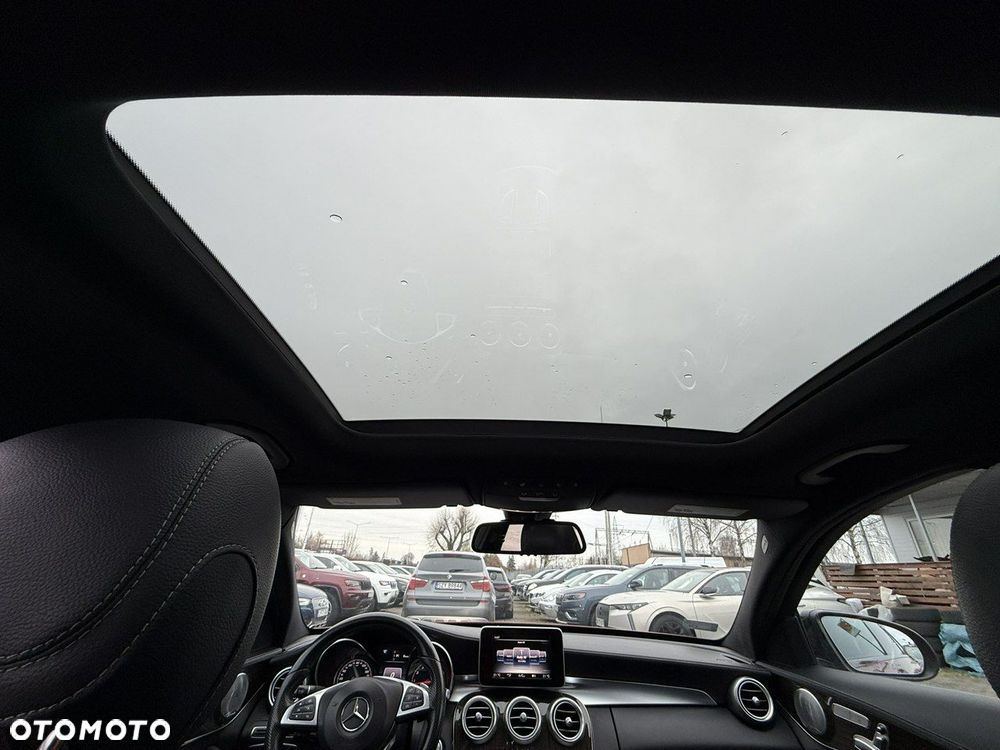 Mercedes-Benz Klasa C 300 7G-TRONIC AMG Line - 21