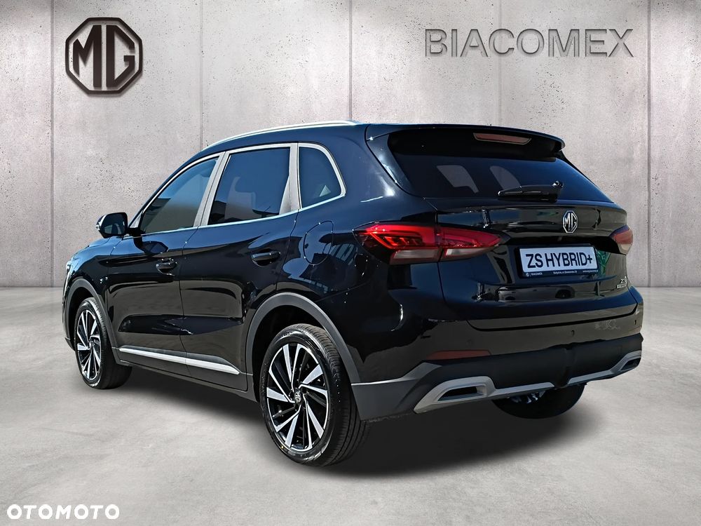 MG ZS Hybrid+ - 4