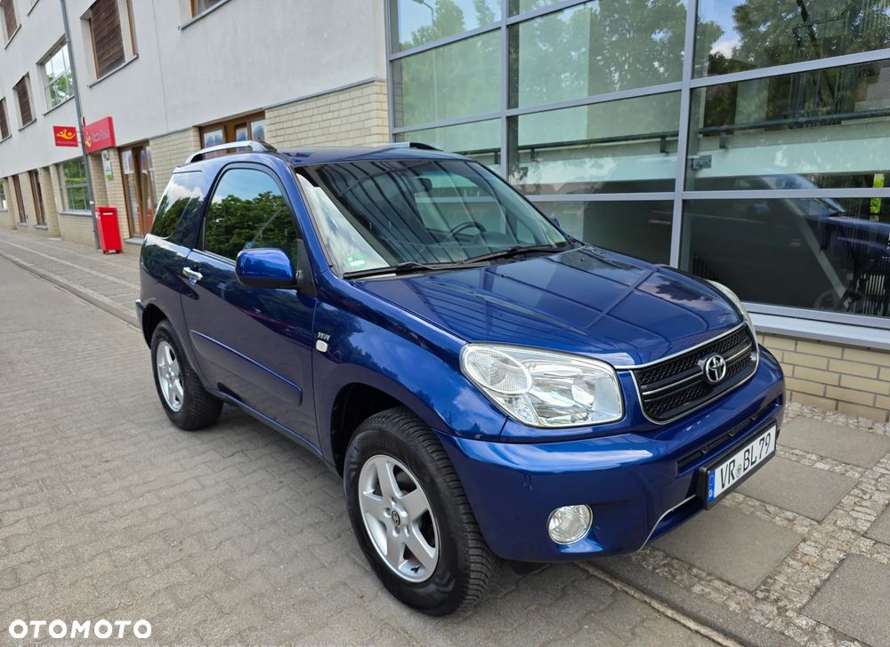 Toyota RAV4 - 8