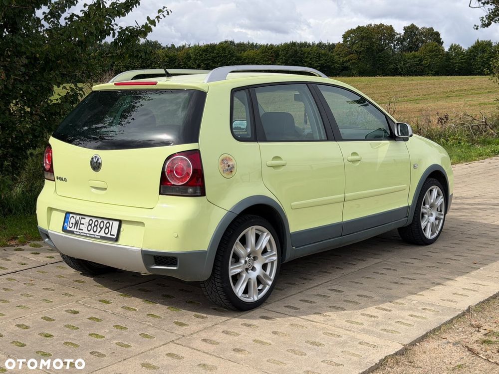 Volkswagen Polo - 4