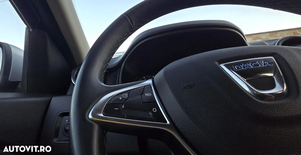 Dacia Duster 1.6 SCe 4WD Prestige jante 16" - 15