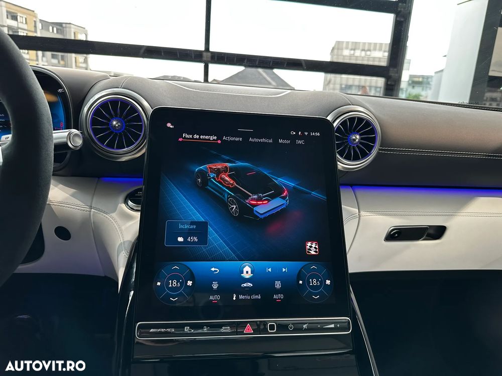 Mercedes-Benz AMG GT - 18