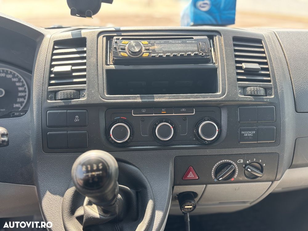 Volkswagen Transporter - 15
