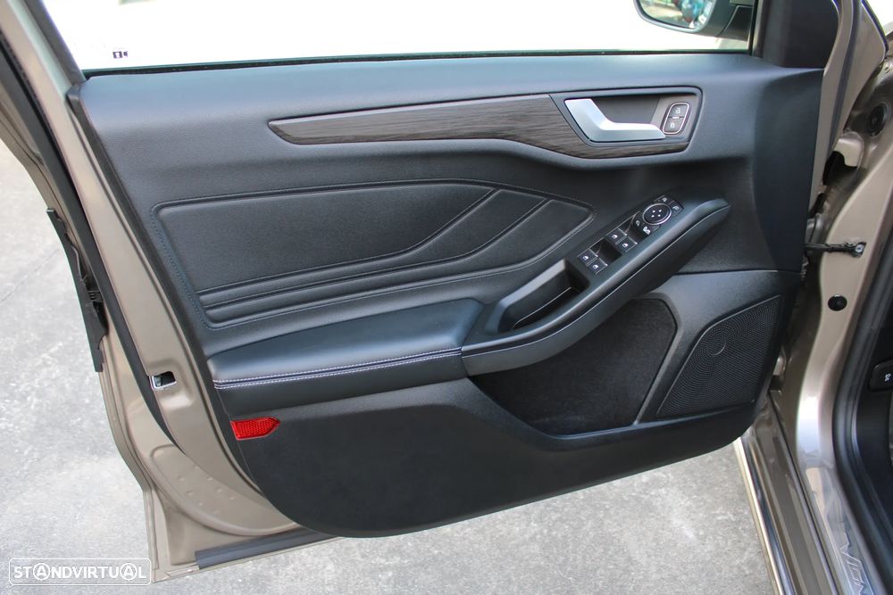 Ford Focus 1.0 EcoBoost S&S VIGNALE - 47