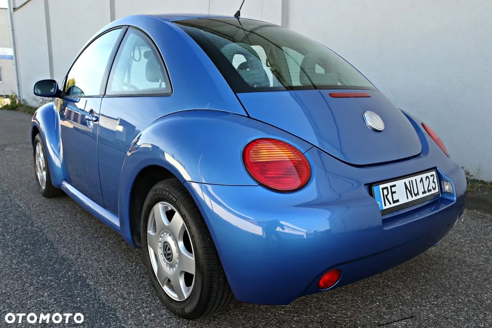 Volkswagen New Beetle - 26