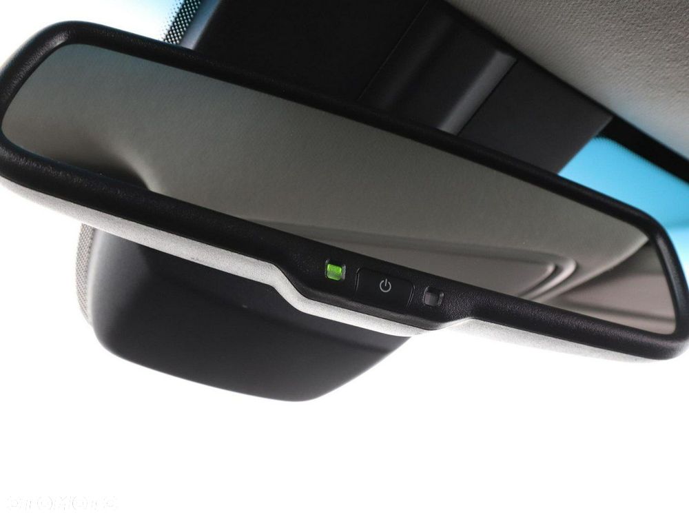 Kia Niro 1.6 GDI Hybrid L - 36