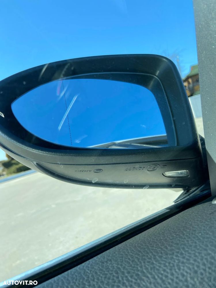 Volkswagen Golf 1.6 TDI BlueMotion Comfortline - 10