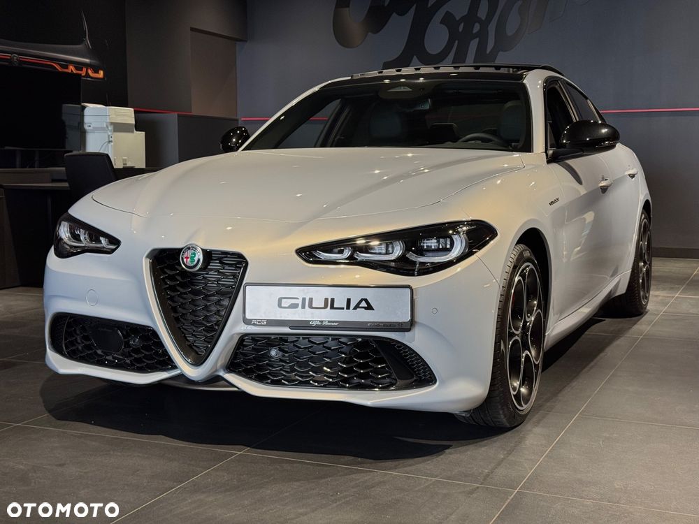 Alfa Romeo Giulia 2026 photo 2