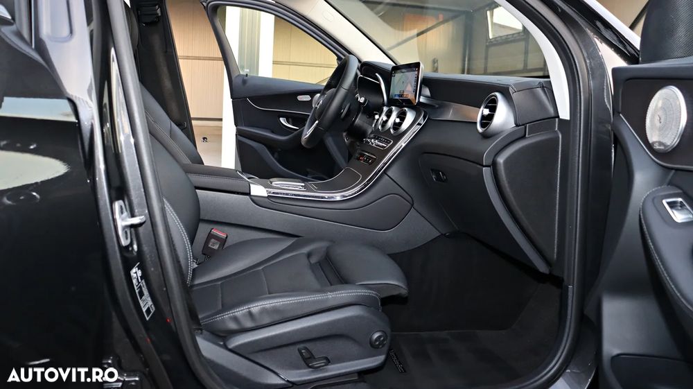 Mercedes-Benz GLC 300 e 4MATIC - 15