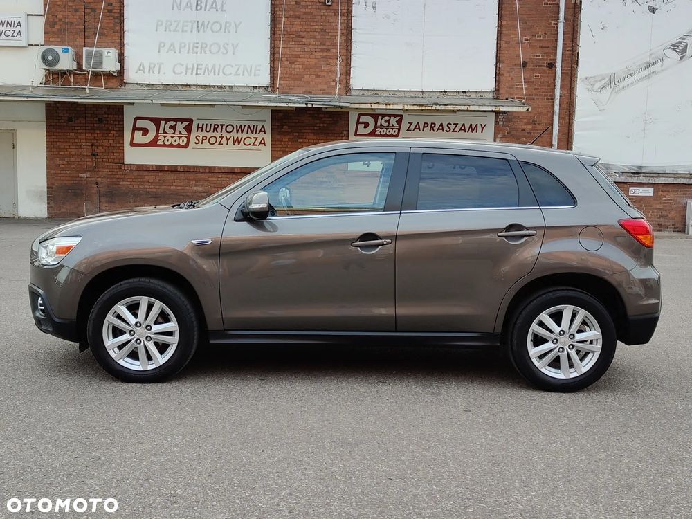 Mitsubishi ASX - 9