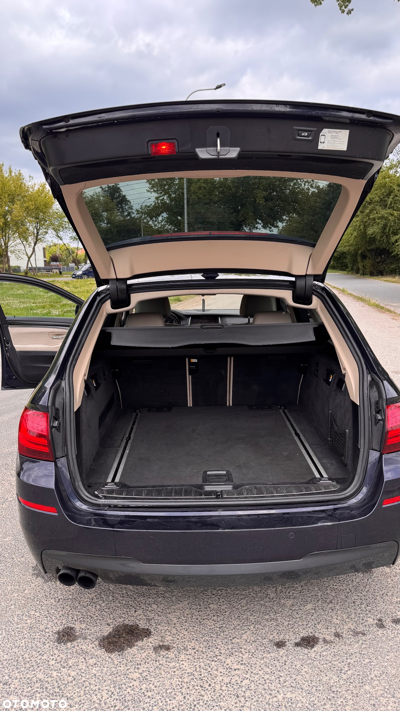 BMW Seria 5 520d Touring - 10
