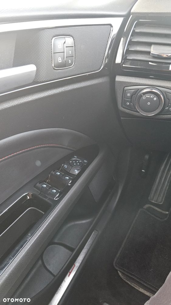 Ford Mondeo - 21