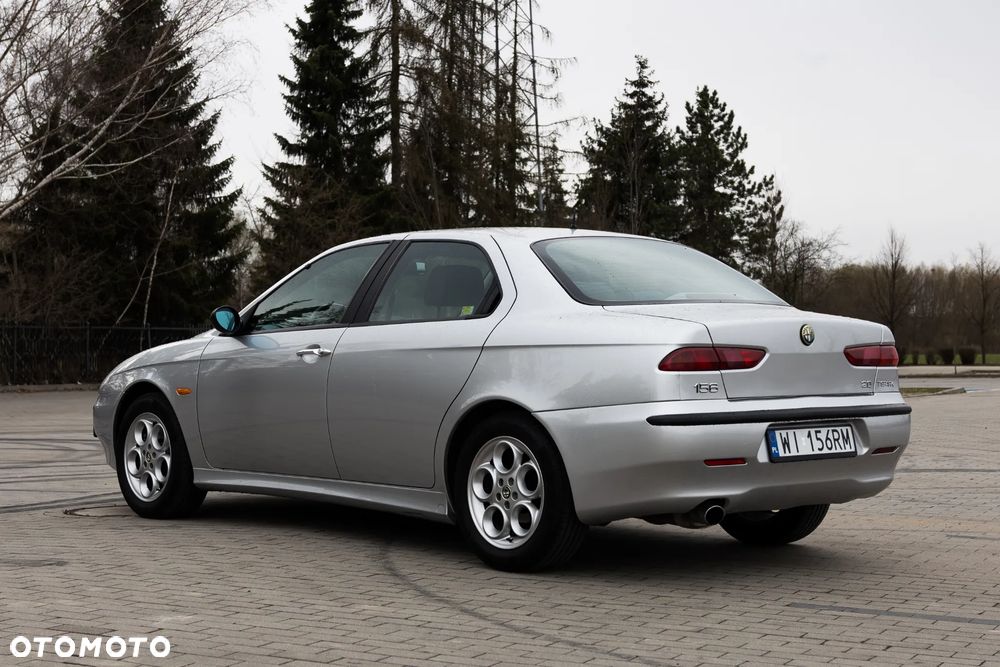Alfa Romeo 156 2.0 TSpark 16v - 5