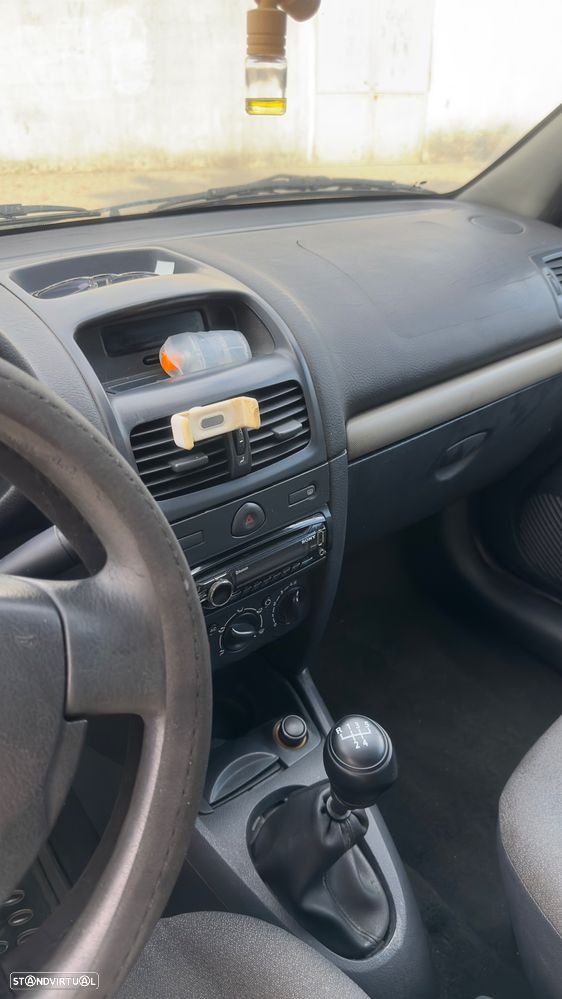 Renault Clio 1.5 dCi Confort - 17