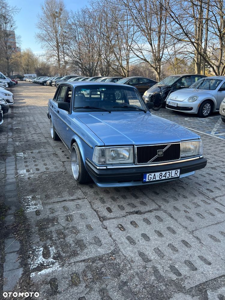 Volvo Seria 200 - 3