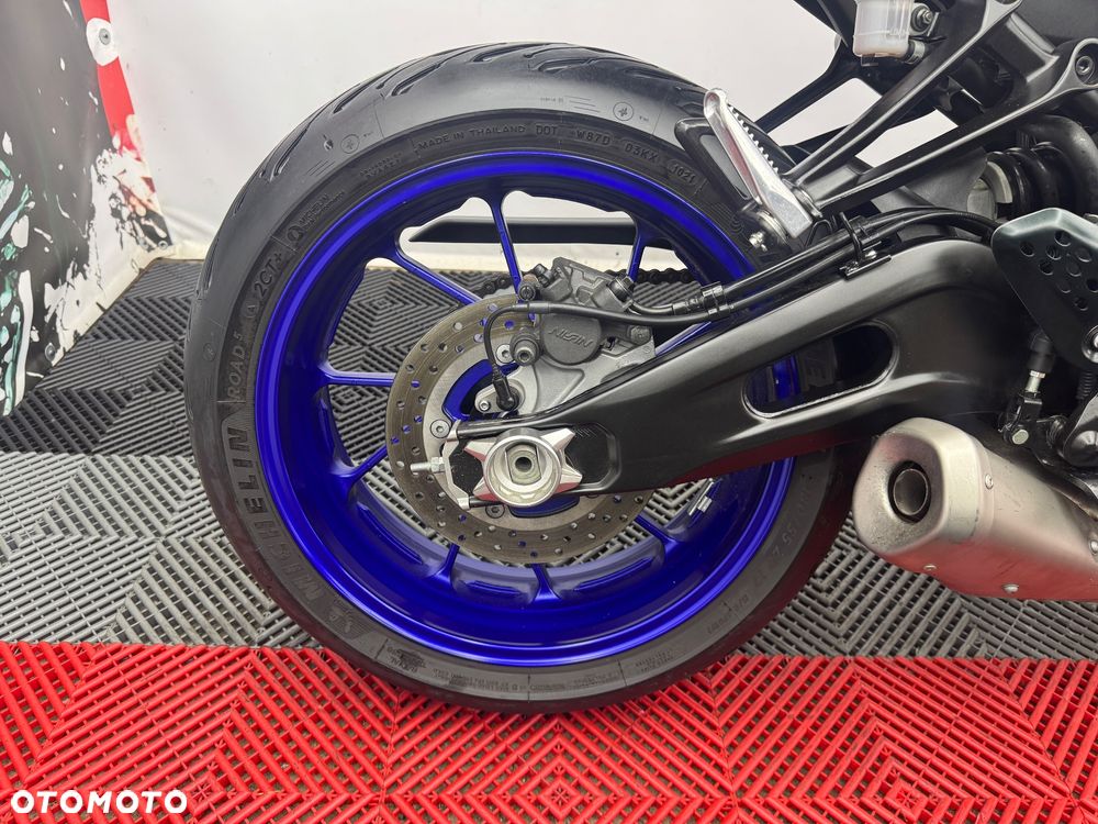 Yamaha MT - 24
