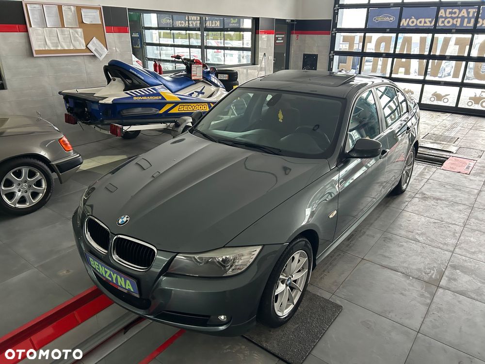 BMW Seria 3 320i - 2