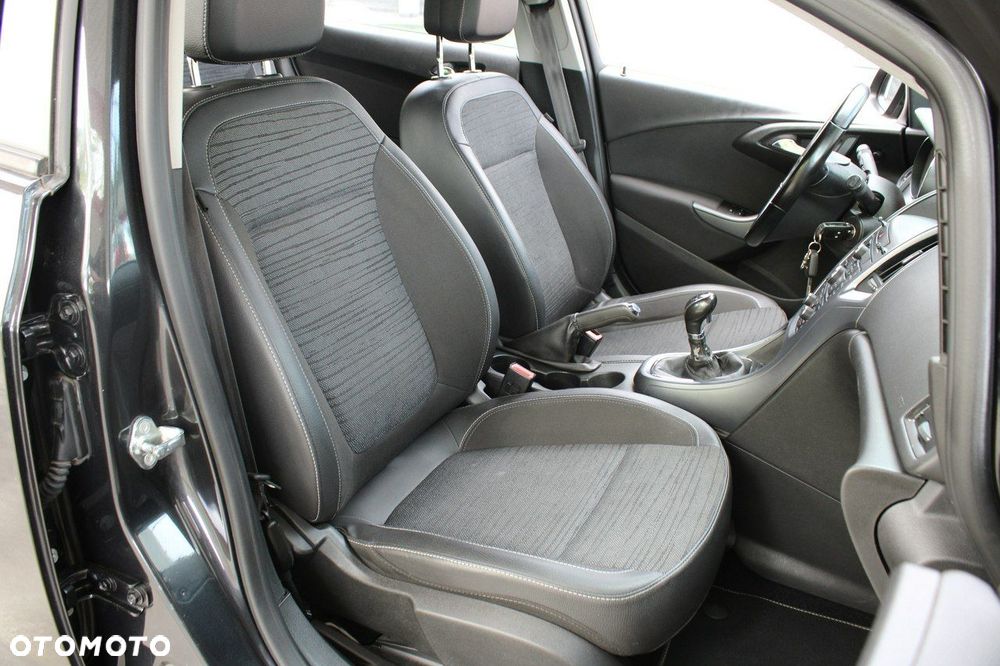 Opel Astra 1.4 Turbo Cosmo - 9