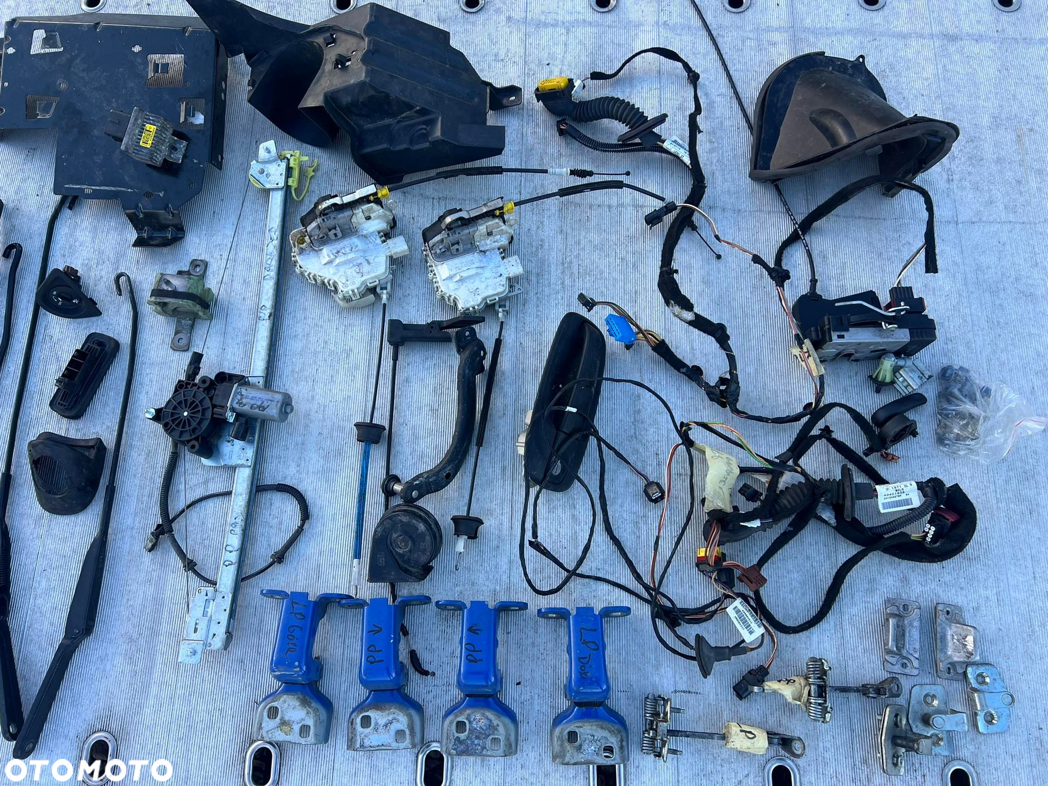 Zawiasy Drzwi Stelaż Deski Trafic Vivaro Talento Błotnik Maska Lampy Kratki Intercoler - 29