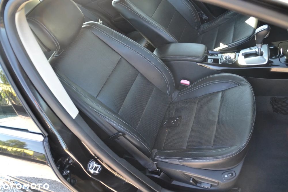 Renault Laguna 2.0 Turbo Initiale - 28